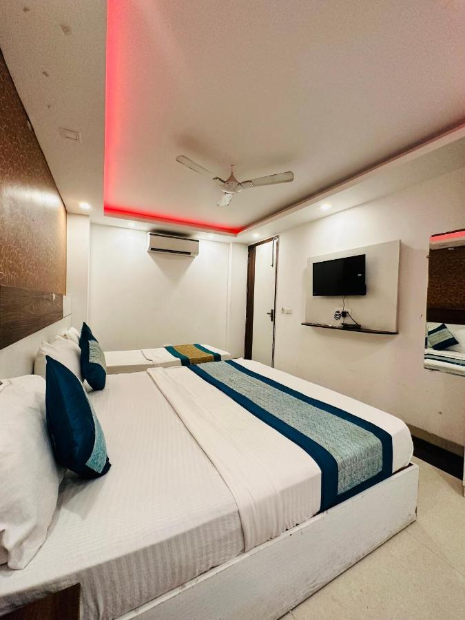 Palm Majestic At Airport Hotel Új-Delhi Kültér fotó
