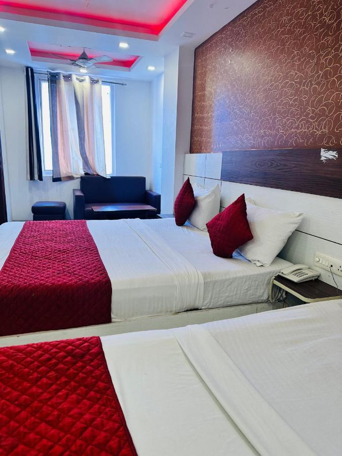 Palm Majestic At Airport Hotel Új-Delhi Kültér fotó